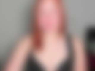 Live cam show with LaylaxCute - Slave on TeamSkeetLive