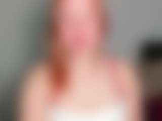 Live cam show with LaylaxCute - College MILF on Fling VIP Chat