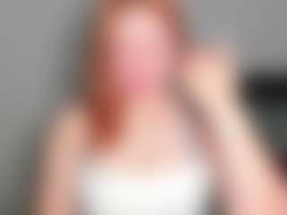 Live cam show with LaylaxCute - Red Hair on Camsoda