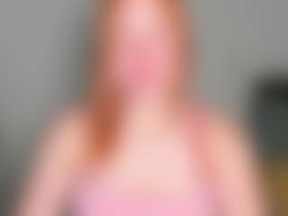 Live cam show with LaylaxCute - Living Room on Mixed Magazine Live