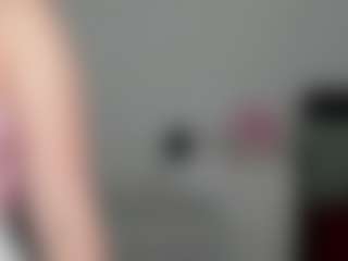 Live cam show with LaylaxCute - College MILF on Camsoda.co