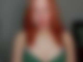 Live cam show with LaylaxCute - Red Hair MILF on Camsoda