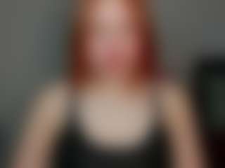 Live cam show with LaylaxCute - Domina on Streamer API