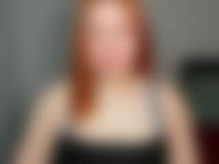 Live cam show with LaylaxCute - Red Hair MILF on Camsoda