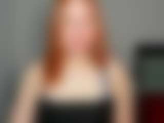 Live cam show with LaylaxCute - Red Hair MILF on Camsoda