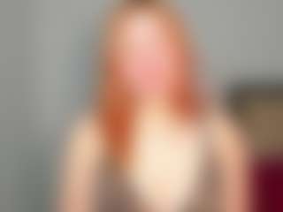 Live cam show with LaylaxCute - Living Room on xxxlivecams.org