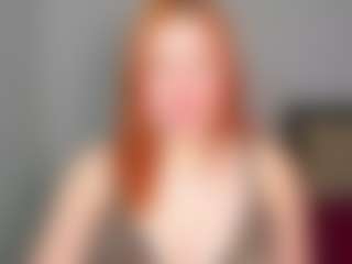 Live cam show with LaylaxCute - Red Hair MILF on Camsoda
