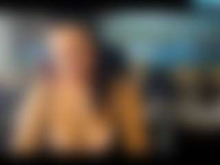 MoistMady's Live Sex Cam Show