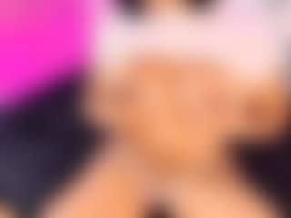 Latin-nata's Live Sex Cam Show