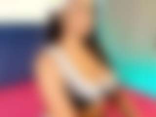 Live cam show with Latin-nata - Ass Bouncing on SmokeAndPoke