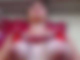 Live cam show with RominaFiore - Oil on Uber Horny