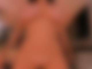 Live cam show with Kate Sunder - Shaved Pussy on SpankPalCams