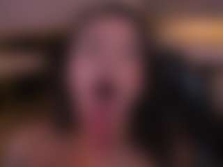 Live cam show with Kate Sunder - Asshole on Camsoda
