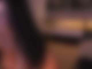 Live cam show with Kate Sunder - Handjob on AdultVida.com