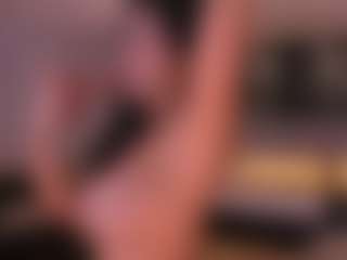 Live cam show with Kate Sunder - Bedroom on CamwithHer