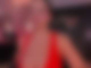 Live cam show with Kate Sunder - BBW on TeamSkeetLive