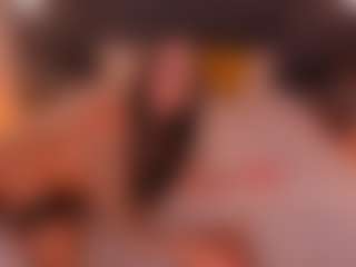 Live cam show with Kate Sunder - Handjob on AdultVida.com