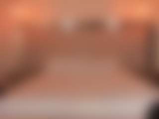 Live cam show with Kate Sunder - Handjob on fapnchat