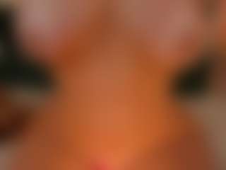 Live cam show with Kate Sunder - Bedroom on Camsoda