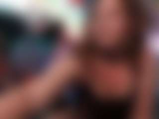 BaeBaeBlue MILF webcam performer live streaming