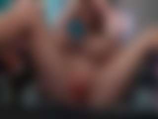 Live cam show with BaeBaeBlue - Fingers on CamwithHer