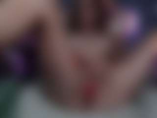 BaeBaeBlue MILF webcam performer live streaming