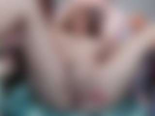Live cam show with BaeBaeBlue - Anal MILF on StripNow