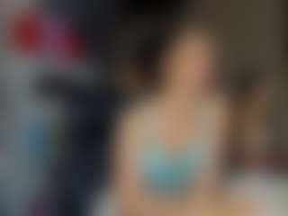 Live cam show with DaryaStars - Shaved Pussy on liverealitysex.com