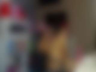 Live cam show with DaryaStars - Natural on Latina Girls