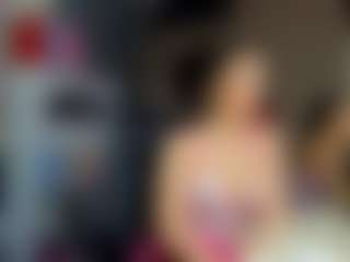 Live cam show with DaryaStars - Squirt on Latina Girls