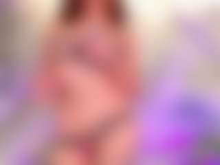 Live cam show with CALL ME MIA - Brown Hair on AdultVida.com