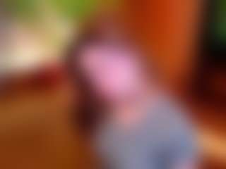 Live cam show with CALL ME MIA - Brown Hair on SinfulBabes