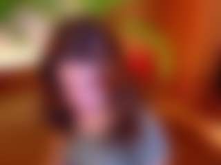 Live cam show with CALL ME MIA - Fingers on liverealitysex.com