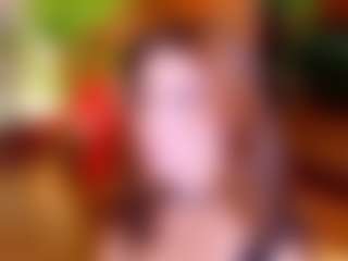 Live cam show with CALL ME MIA - Amateur on AdultVida.com