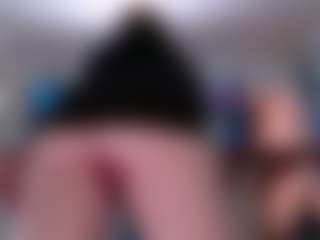 Live cam show with Violet Fugazzi - Gamer on Camsoda