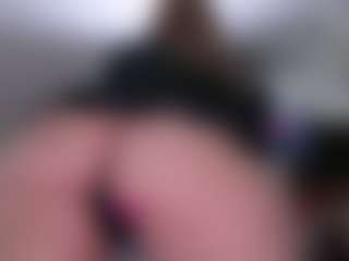 Live cam show with Violet Fugazzi - Girly on galaxygirlnitro.com