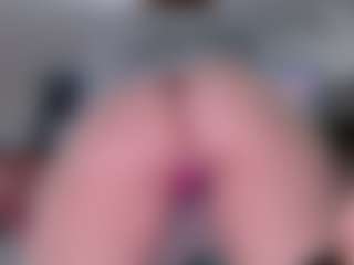 Live cam show with Violet Fugazzi - Panties on Uber Horny