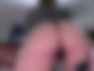 Live cam show with Violet Fugazzi - Worship on Mixed Magazine Live