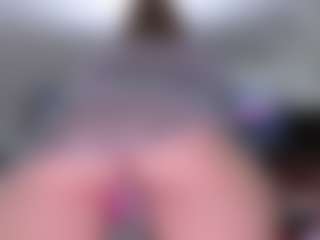Violet Fugazzi MILF webcam performer live streaming