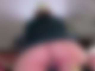 Live cam show with Violet Fugazzi - Gamer Blonde Hair on Camiplay Live