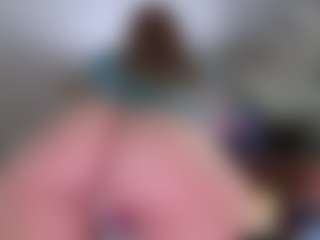 Live cam show with Violet Fugazzi - Princess on xplaylive.com