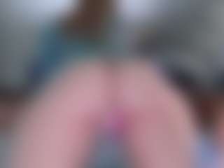 Live cam show with Violet Fugazzi - Dildo Young Adult on Camsoda