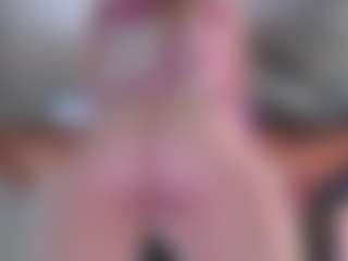 Live cam show with Violet Fugazzi - Sensual on CamSextacy