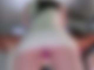 Violet Fugazzi MILF webcam performer live streaming