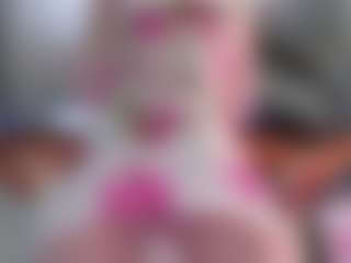 Violet Fugazzi MILF webcam performer live streaming