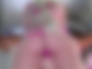 Live cam show with Violet Fugazzi - Flirt MILF on alttransgirls