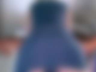 Live cam show with Violet Fugazzi - Interactivetoy Granny on live18s.com