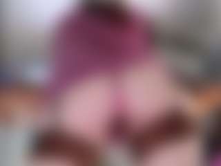 Live cam show with Violet Fugazzi - Sexy on CamwithHer