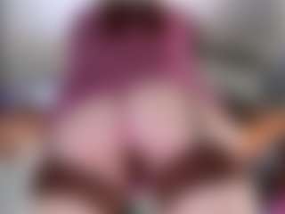 Live cam show with Violet Fugazzi - Brown Eyes Blonde Hair on Camsoda