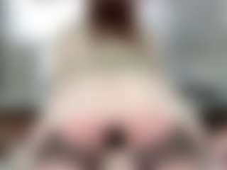 Live cam show with Violet Fugazzi - Gamer Curvy on sexylive.show